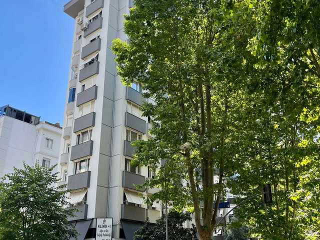 SUADIYE EMIN ALI PAŞA ARA KAT SATILIK 2+1