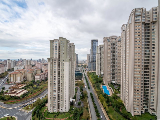 AĞAOĞLU SKY TOWERS YÜKSEK KAT EŞYALI KIRALIK 1+1 DAIRE