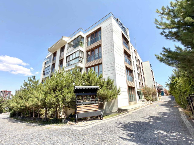 ON BEYTEPE SİTESİ'NDE 4+1 SATILIK LÜKS DAİRE