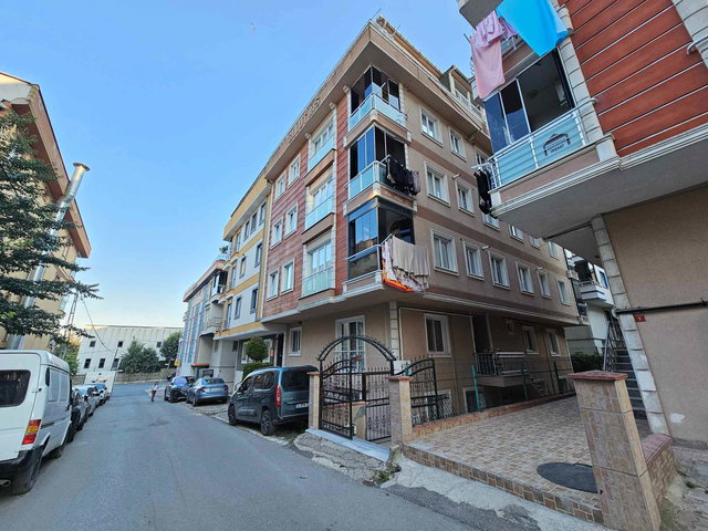 SANCAKTEPE YENİDOĞAN'DA İKİ AİLEYE UYGUN SATILIK ÇATI DUBLEKS