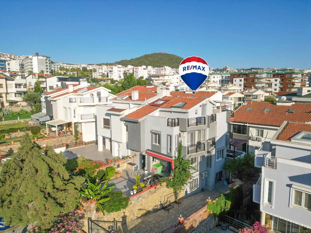 MARİNA SEÇKİN KONAKLARI MUHTEŞEM DENİZ MANZARALI 5+2 FOURLEX VİLLA