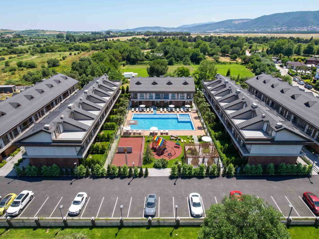 YALOVA ÇİFTLİKKÖY TAŞKÖPRÜ’DE 5+1, 232 M² NET, 4 CEPHELİ YENİ PROJEDE TÜM KAT DAİRE