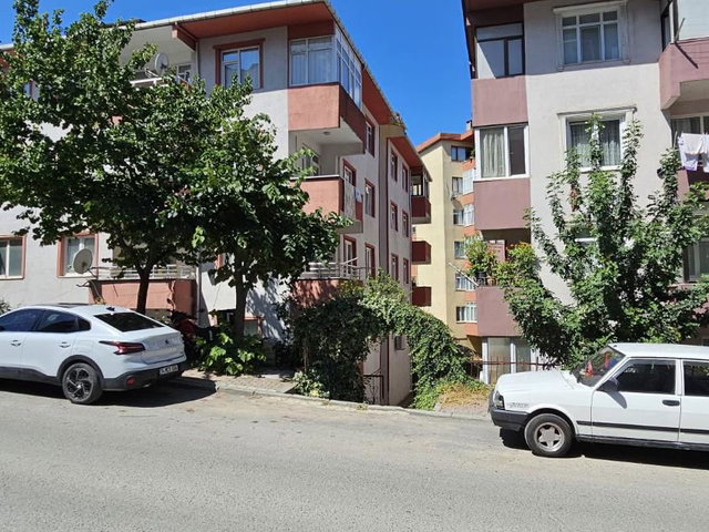 GEBZE OSMAN YILMAZ’DA GÜNEY CEPHELİ 3+1 | 120 M² | BALKONLU | KAT MÜLKİYETLİ TAPULU