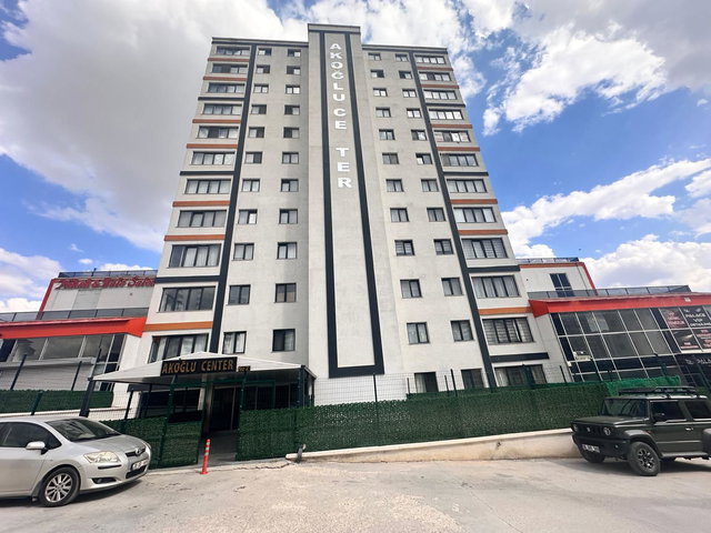 CUMHURİYET MAHALLESI-METROYA YAKIN -KIRACISIZ- 2+1 -SATILIK DAIRE