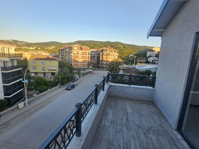 İHSANİYE MERKEZ BAHÇE KULLANIMLI 2+1 DÜZ DAİRE