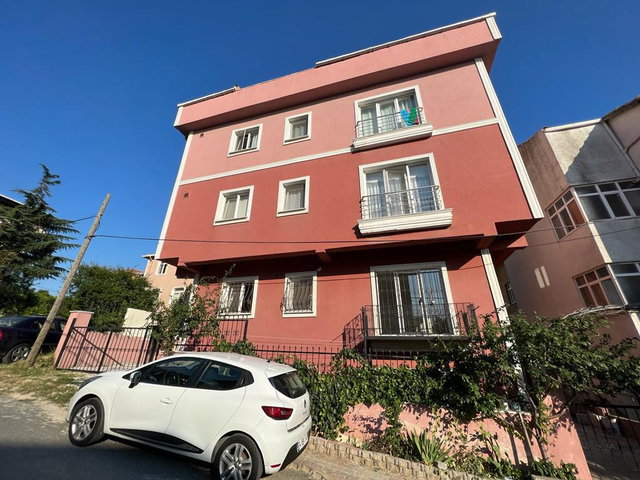 BÜYÜKÇEKMECE BAHÇELIEVLER 2+1 SATILIK DAIRE