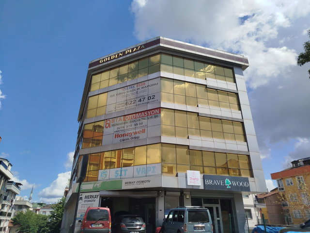 GOLDEN PLAZA’DA 1+1 DAIRE | 65 M² | METRO-AVM’YE YAKIN