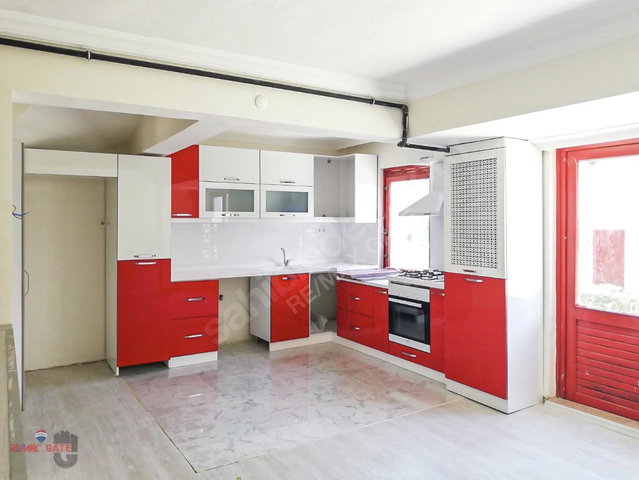 ANKARA YENİMAHALLE’DE SİTE İÇİNDE 4+1 BAHÇE KATI VİLLA | 155 M² NET | BOŞ & EŞYASIZ