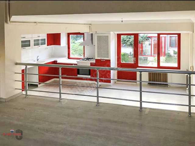ANKARA YENİMAHALLE’DE SİTE İÇİNDE 4+1 BAHÇE KATI VİLLA | 155 M² NET | BOŞ & EŞYASIZ