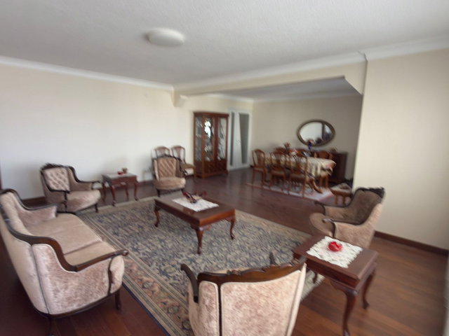 ÇANKAYA EVLERİ SİTESİNDE SATILIK 4+1 BOŞ DAİRE
