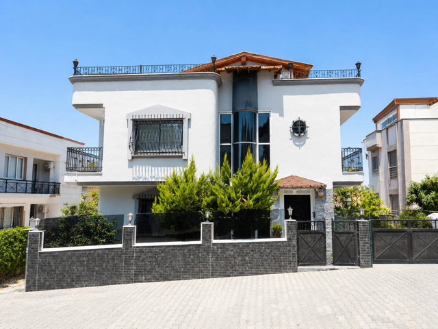 BALÇOVA KORUTÜRK’TE 5+2 MÜSTAKİL EV | 440 M² BRÜT | JEOTERMAL ISITMALI