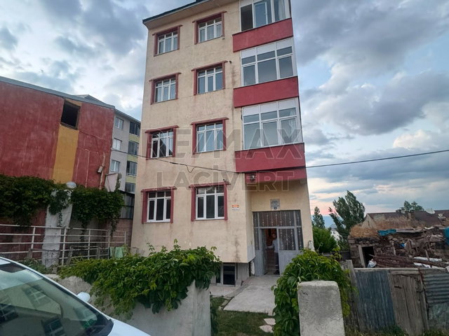 RE/MAX LACİVERT'TEN YENİŞEHİR'DE KİRALIK 2+1 DAİRE