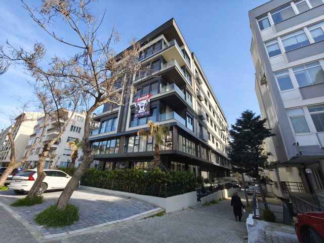 REMAX MİD 'DEN BANDIRMA CADDESİ SATILIK 3+1 LÜKS ARA KAT DAİRE