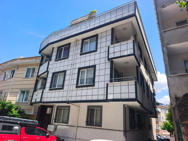 ESATPAŞA'DA ZIYAPAŞA CD. YAKINI ARAKAT BAKIMLI KİRALIK 2+1 DAIRE