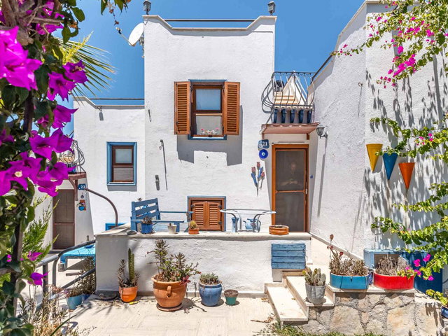 BODRUM YALIKAVAK SEMAKENT SITESINDE DENIZ MANZARALI SATILIK
