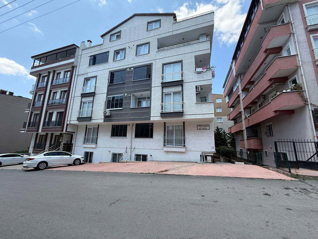 GEBZE BARIŞ MAHALLESİNDE SATILIK 3+1 DAİRE
