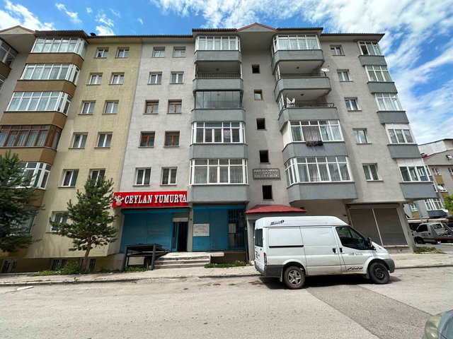 REMAX İLKE'DEN ŞÜKRÜPAŞA'DA 3+1 KİRALIK DAİRE