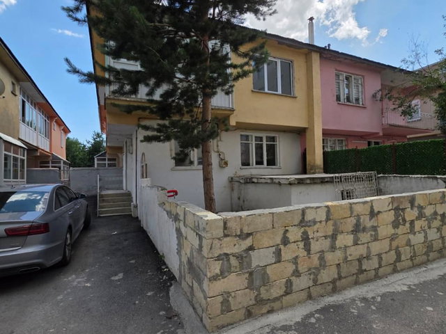 REMAX İLKE'DEN ŞÜKRÜPAŞA'DA KİRALIK 3+2 MÜSTAKİL EV