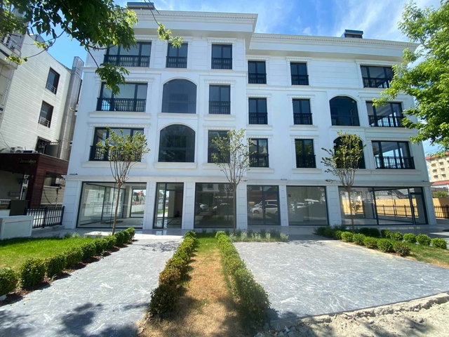 BÜYÜKÇEKMECE KORDONDA DENİZ MANZARALI OTOPARKLI 2+1 DUBLEKS