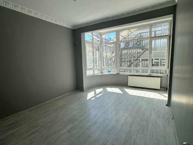 ŞİŞLİ HARBİYE CUMHURİYET CAD.ÜZERİ 1.KAT KİRALIK DAİRE