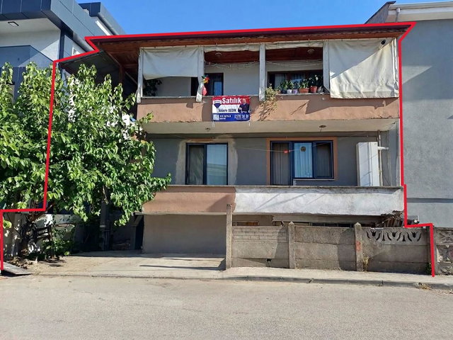 REMAX MAVI RIDVAN GEDİKTEN 147 M2 ARSA IÇINDE 220 M2 SATILIK 2 KATLI MÜSTAKİL MÜLK