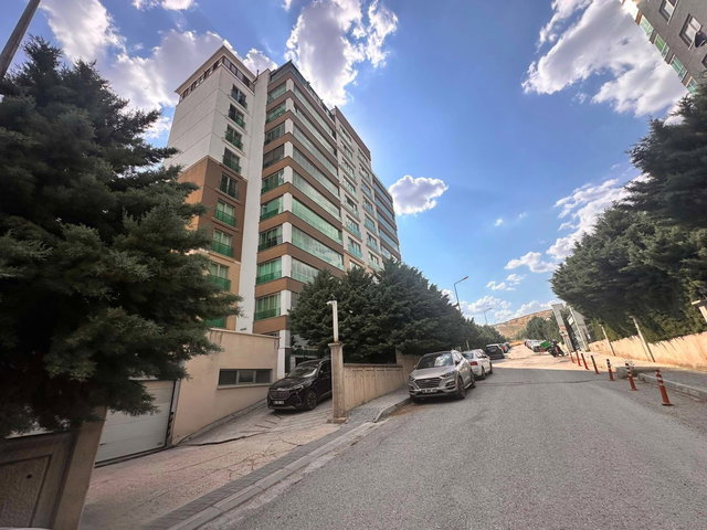 BAĞLICA’DA SATILIK 2 BAĞIMSIZ DAİRE OLARAK KULLANILABİLEN AYRI GİRİŞLİ TERASLI  DUBLEKS