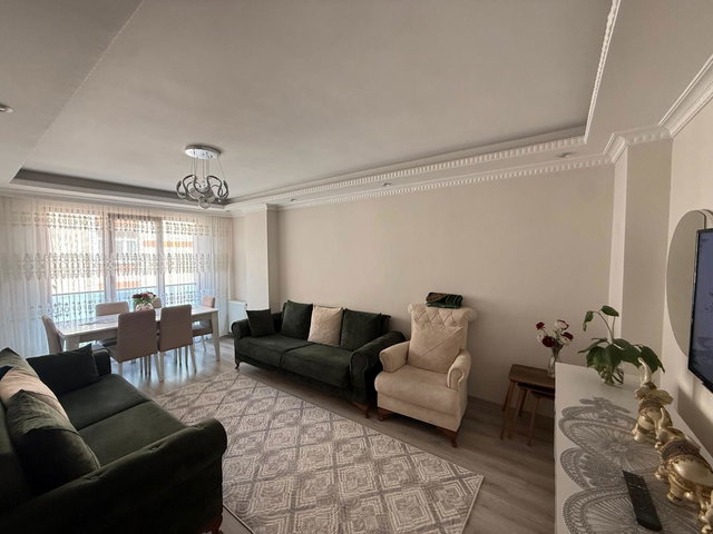KEVSER ÇAKAR'DAN ESENYURT YEŞİLKENT M. 2+1 SATILIK ARA KAT DAİRE
