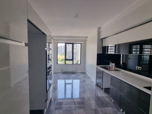 REMAX NEPTÜN BAŞAKŞEHİR 1 SİTESİ METRO YAKINI KİRALIK 4+1 DAİRE