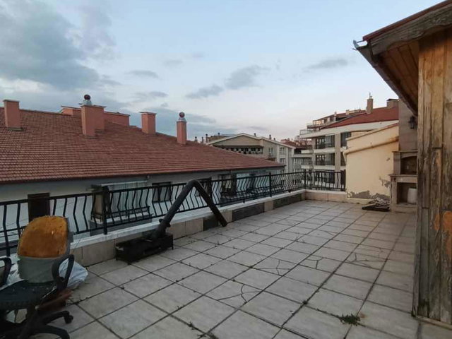 AKPINAR MAHALLESİNDE ORMAN MANZARALI ÇATI DUBLEKSİ KİRALIK DAİRE