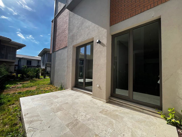 REMAX'TAN DEKAR AYIŞIĞI VİLLARINDA 3+1 BAHÇELİ FLAT VİLLA