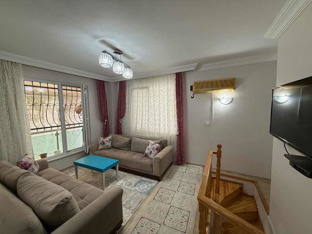 RE/MAX PROF EREN YILDIRIM İÇERENKÖY' DE 2+1 SATILIK TERS DUBLEKS
