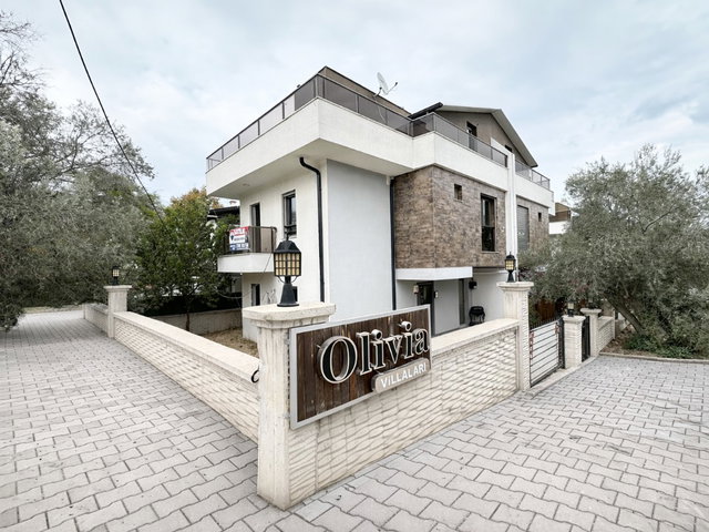 URLA DENİZLİ MAH’DE KIRALIK VİLLA