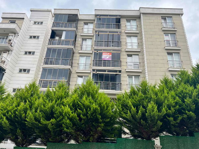 REMAX KUZEY'DEN KÖRFEZ TRAMVAY'A YAKIN KİRALIK 1+1 DAİRE