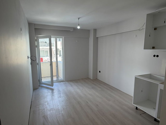 KUŞADASI MERKEZDE SIFIR 2+1 KİRALIK DAİRE!