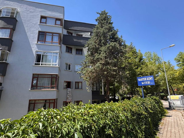 ERYAMAN GÜZELKENT MH. MASTER KENT SİTESİ'NDE YAPILI 3+1 SATILIK DAİRE