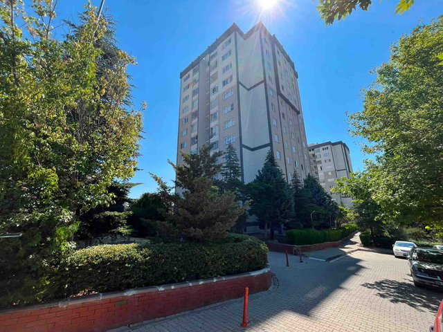 OYAK ATAKENT SİTESİ’NDE METROYA YAKIN, CAM BALKONLU 3+1 KİRALIK DAİRE