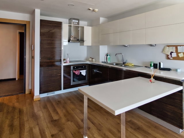 SARPHAN FİNANS PARK’TA GÜNEY CEPHE 13. KAT 1+1 KİRALIK