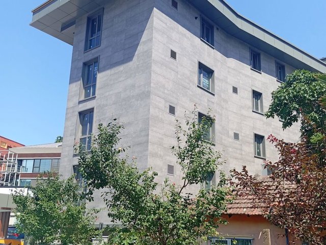 ÜSKÜDAR’DA SIFIR BİNADA EN ÜST KAT 2+1 | DOĞU-GÜNEY CEPHE, BALKONLU