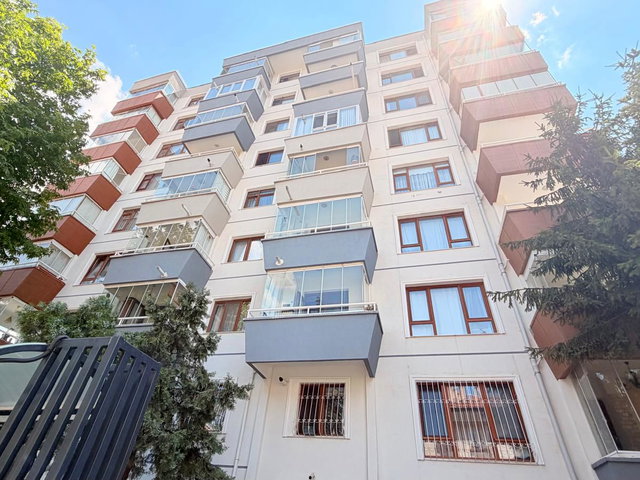 MENEKŞE SİTESİ ANKARA MANZARALI BÜYÜK TİP 3+1 FIRSAT DAİRE