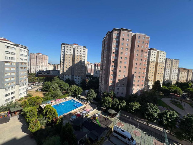 REMAX TEN ACİL SATILIK BEYLİKDÜZÜ CEYLAN RESİDENCE MANZARALI 3+1