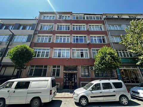 REMAX GALA | FINDIKZADE KIZILELMA CD ÜZERİ CERRAHPAŞA HAST YAKINI KİRALIK DAİRE