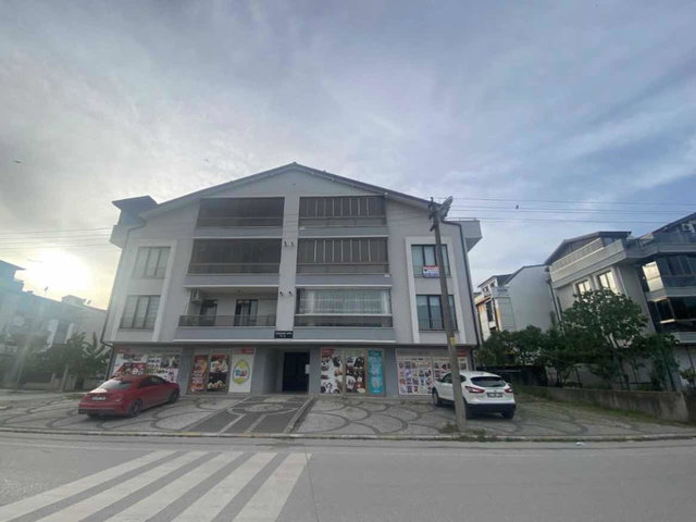 KARTEPE BAHÇEŞEHİR KOLEJİ KARŞISINDA CAD ÜZERİNDE KİRALIK DAİRE