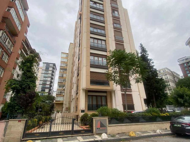 BOSTANCI DA 2018 YAPIMI 2+1 ÜÇ CEPHELİ KİRALIK DAİRE