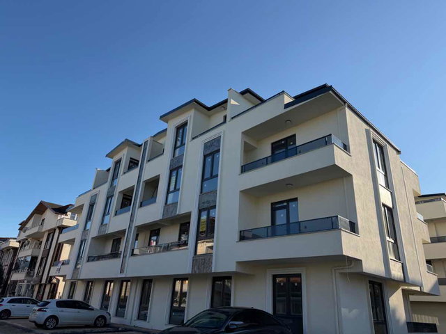 KARTEPE CADDE LİFE SİTESİ'NDE 3+1 C BLOK'DA ARAKAT SATILIK DAİRE