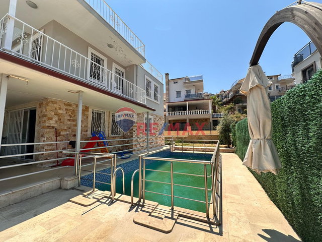 SEZONLUK KIRALIK ÖZEL YÜZME HAVUZLU VILLA