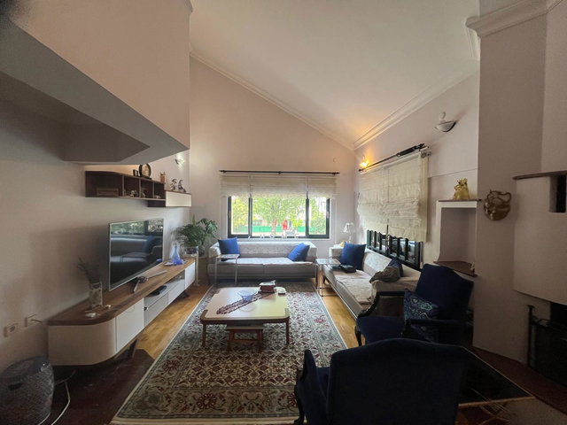 REMAX MODEL DEN KOŞU YOLU YAKINI ESNAF SITESINDE 6+1 TRIPLEX SATILIK VILLA