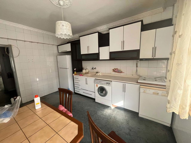 REMAX ILKE'DEN ŞEHİR MERKEZİ'NDE 3+1 EŞYALI KİRALIK DAİRE