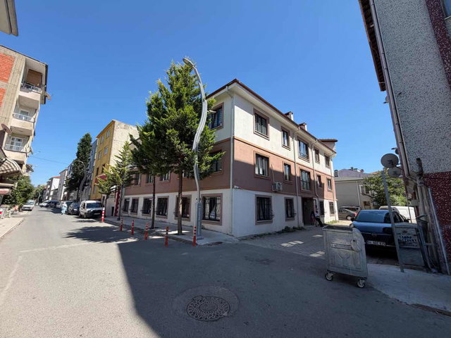 REMAX MAVİ'DEN YAHYALAR MAHALLESİNDE 1+0 TERASLI SATILIK DAİRE