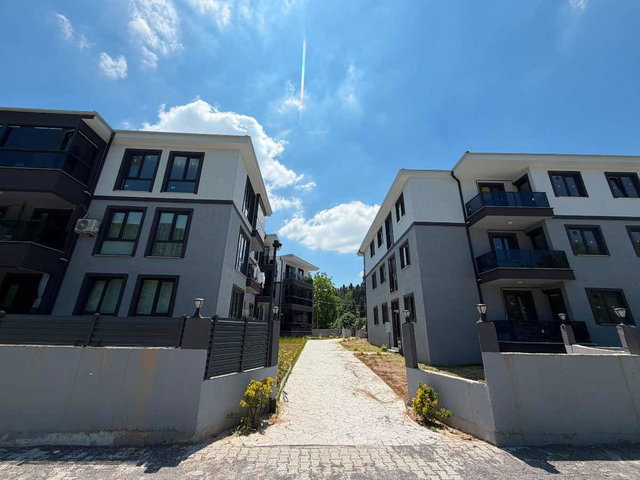REMAX MAVİ'DEN ERENLER'DE BELEDİYEYE YAKIN SATILIK 3+1 DAİRE