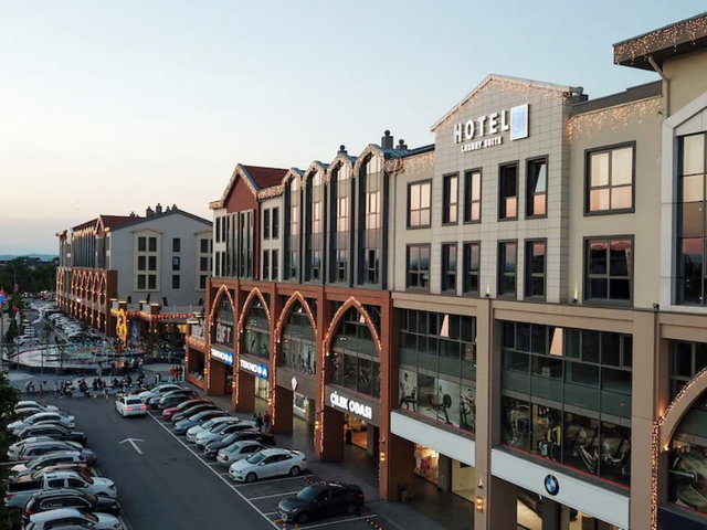 REMAX MAVİ'DEN CADDE 54 AVM DE 1+0 EŞYALI KİRALIK DAİRE